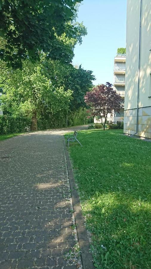 Quiet And Spacious Apartment With Garage Option 克拉科夫 外观 照片